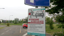 furto auto parcheggio a pagamento